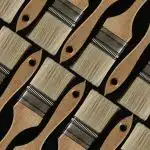 Choisissez des brosses à colle de qualité pour réussir vos projets